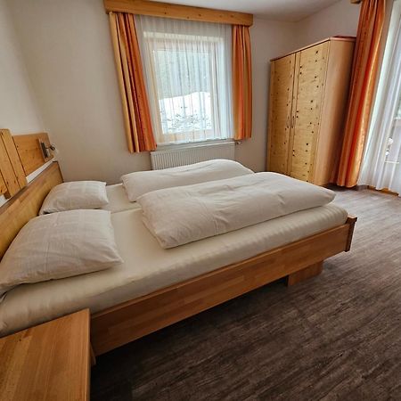 Pension Appartement Ambrosi Heiligenblut am Großglockner Exterior foto