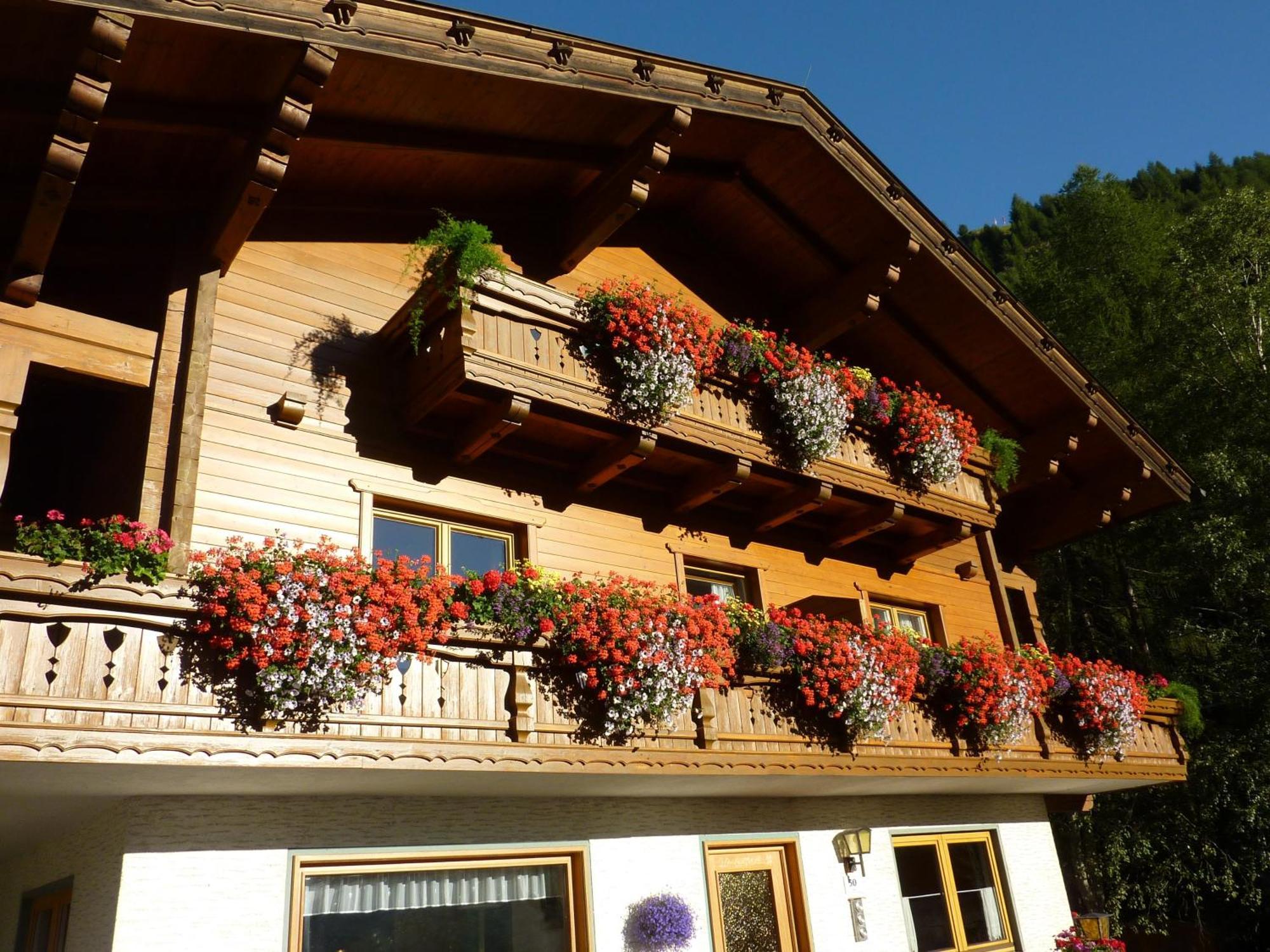 Pension Appartement Ambrosi Heiligenblut am Großglockner Exterior foto