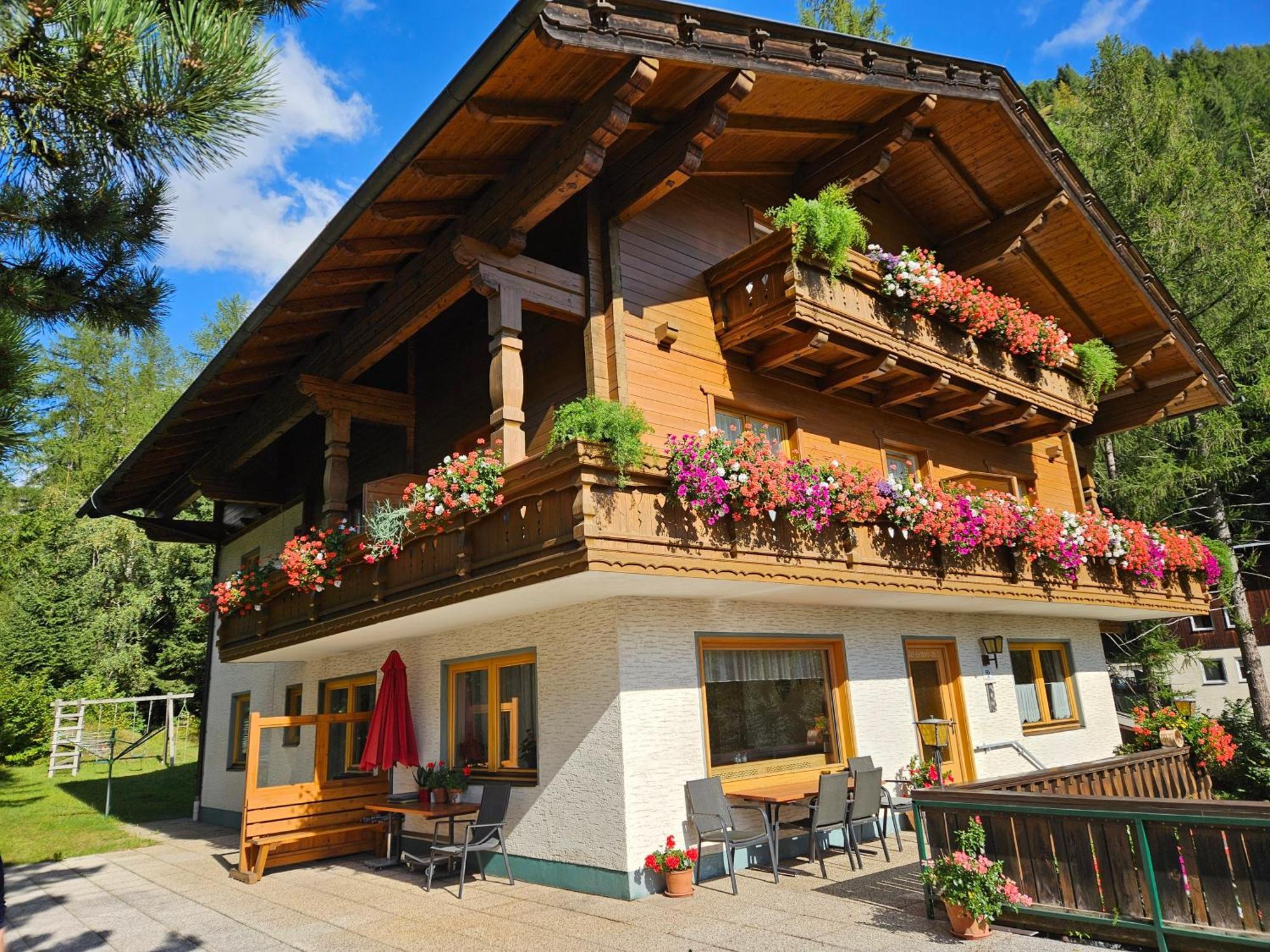 Pension Appartement Ambrosi Heiligenblut am Großglockner Exterior foto