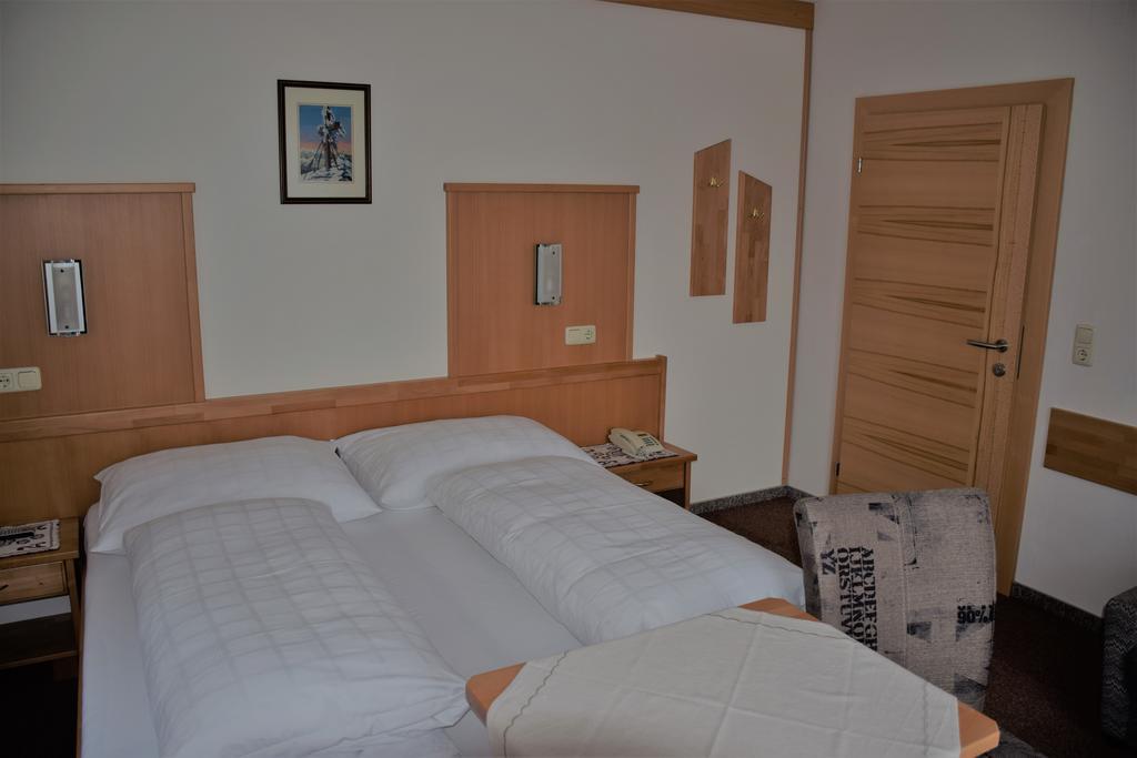Pension Appartement Ambrosi Heiligenblut am Großglockner Exterior foto